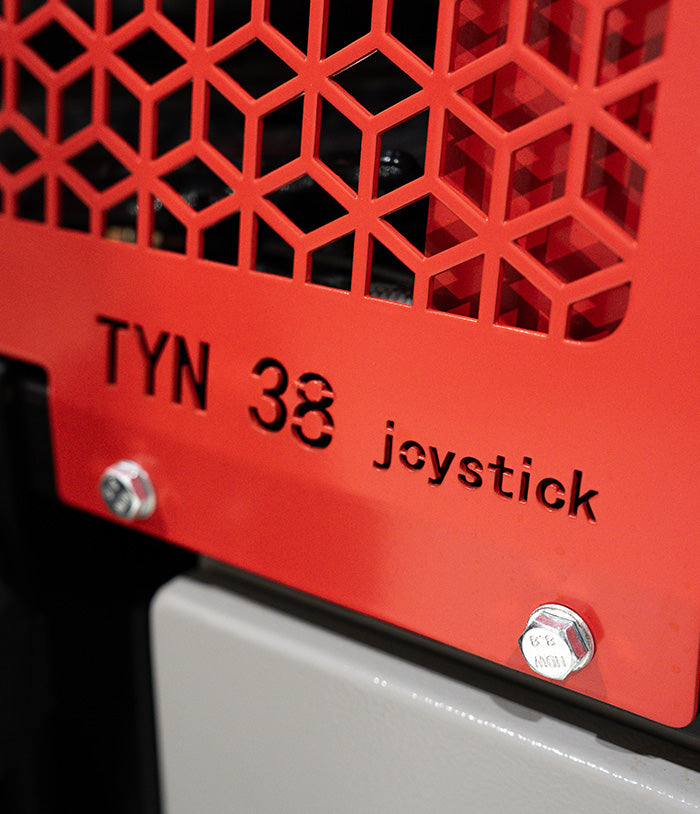 Begagnad vedprocessor SILVALOG TYN38 Joystick 7-ton inkl. montering och tillbehör